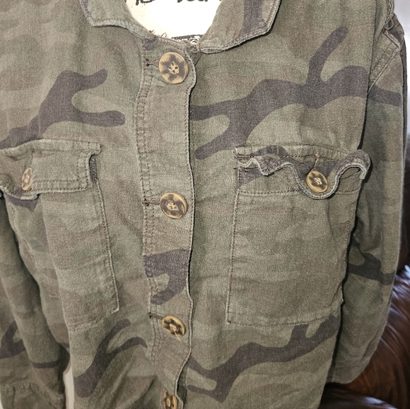 Time & Tru Womans Lightweight Jacket Size L (12-14) - Picture 4 of 11